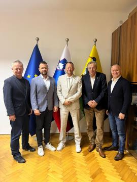 Bojan Božič ( podžupan), Igor Oražem ( v.d. direktorja Zavoda za kulturo in turizem), Primož Cimerman ( župan), Boris Zupančič ( podžupan), Robert Ilc (podžupan)